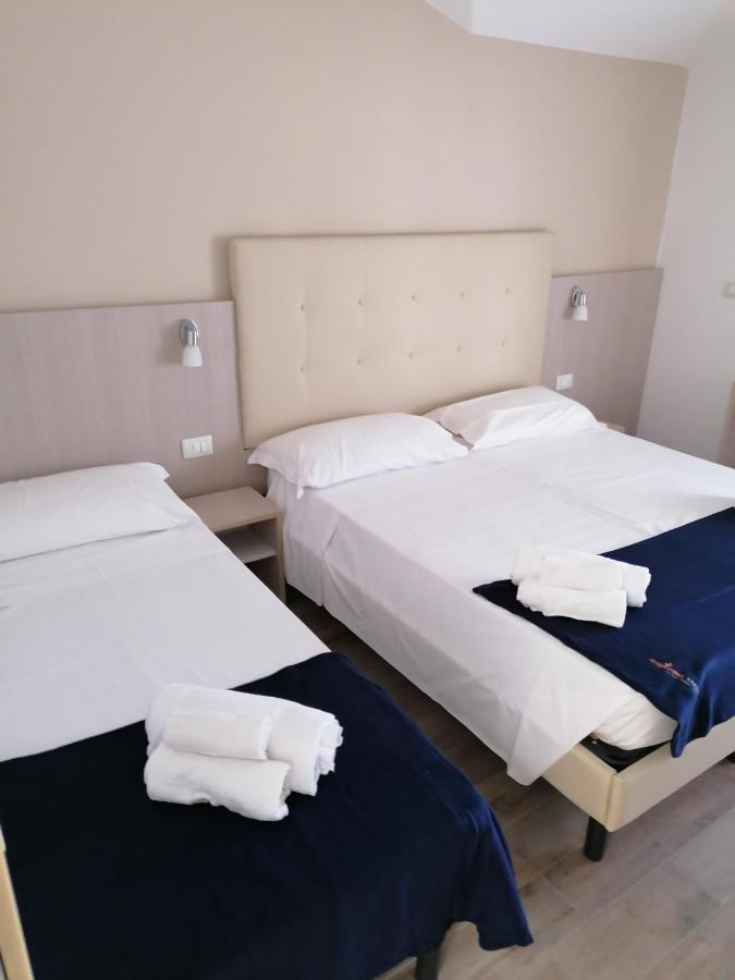 Hotel Luna ريميني المظهر الخارجي الصورة