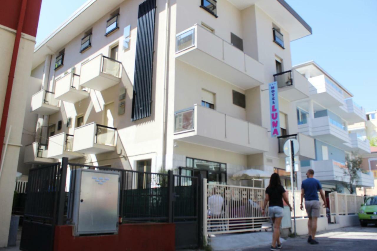 Hotel Luna ريميني المظهر الخارجي الصورة